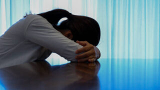 夜職しかしたことがない…昼の世界が怖くて動けない原因とはじめ方