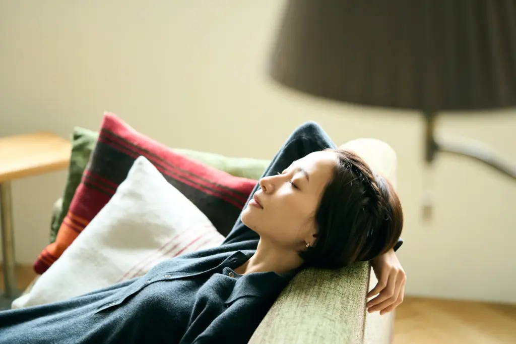 昼職に向いていないと思う原因はお金と疲労…社会適合者を演じて昼の世界を攻略する方法