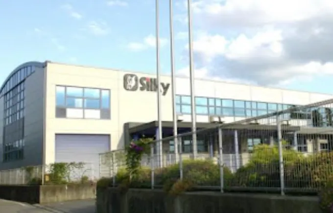 株式会社ユーエム工業が誇る切り口｜絹のように滑らかな面で木を守る