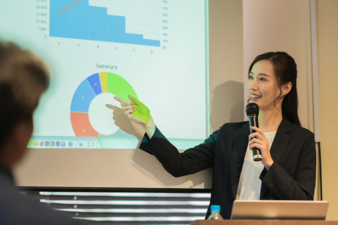 キャリアコーチングの市場規模は300億！日本では流行らないと言われている理由とアメリカとの比較を紹介