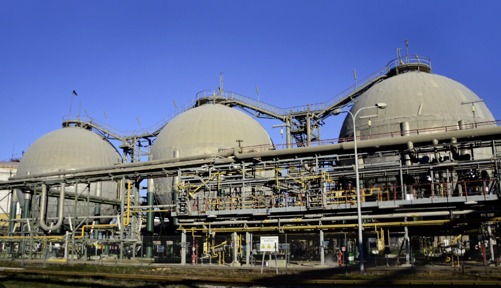 労働環境・年収・将来性を数字で解説！安定企業で働くリアル｜株式会社興真製作所